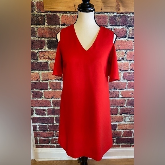 RW&CO Red Cold Shoulder V-neck Mini Shift Dress with Pockets Size XS - Picture 4 of 13
